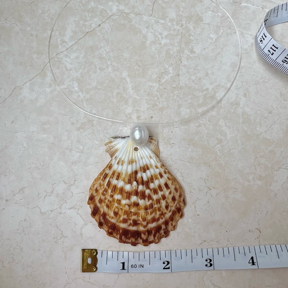 Seashell necklace - Picture 2 of 4